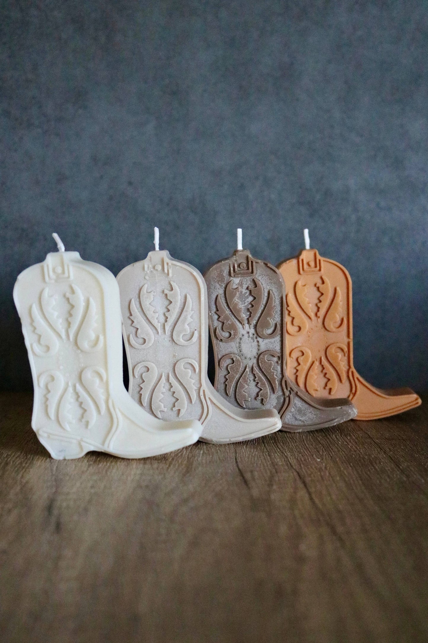 Boot Candle: Beige / Campfire Marshmallow